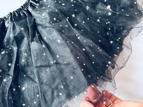 An19/ sukně a hvězdy tylová - v.cca 5/7 let, 116