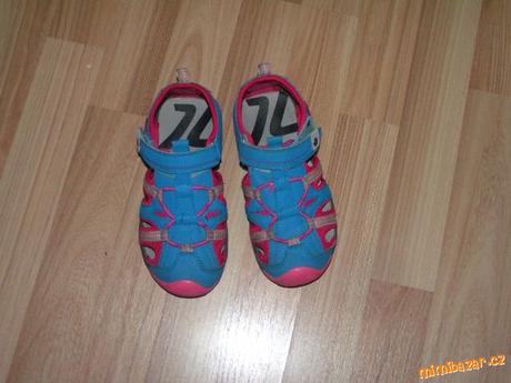 Sportovní sandále, 31