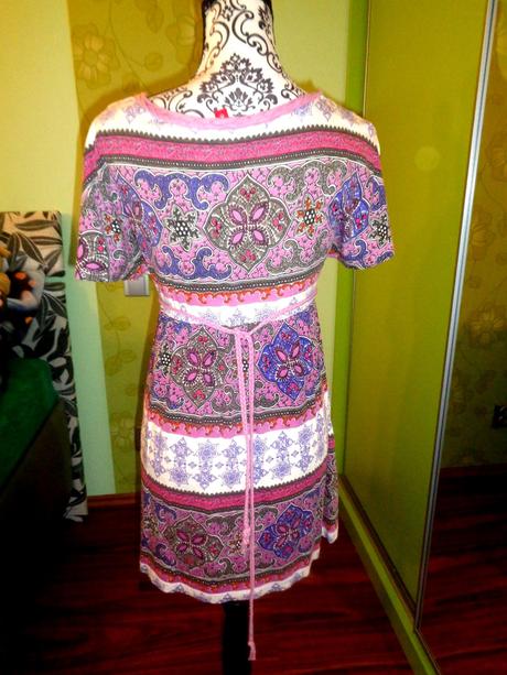 Krásná bavlněná tunika nebo minišaty, l