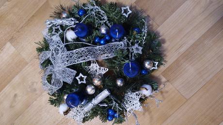 Vánoční věnec + ozdoby, 