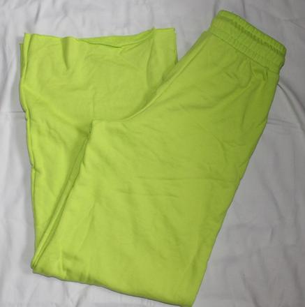 Po91. moderní, volné, široké tepláky, vel. xxs, xs