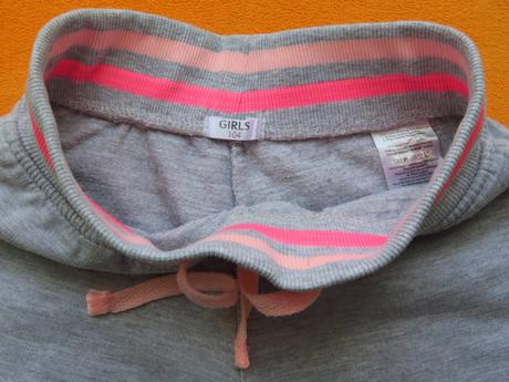 Tepláky s koníkem, pepco,104