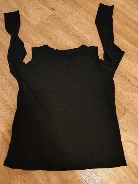 Volánkové tričko a holými rameny, h&m,152