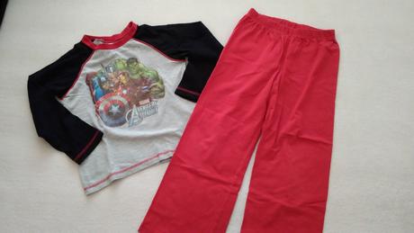 Pyžamo avengers vel. 110-116, 110