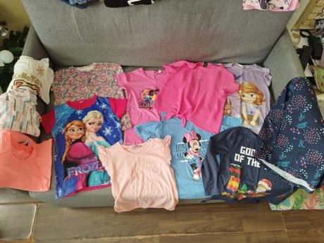 Balík oblečení holka 40ks,vel.122/128, 122–134