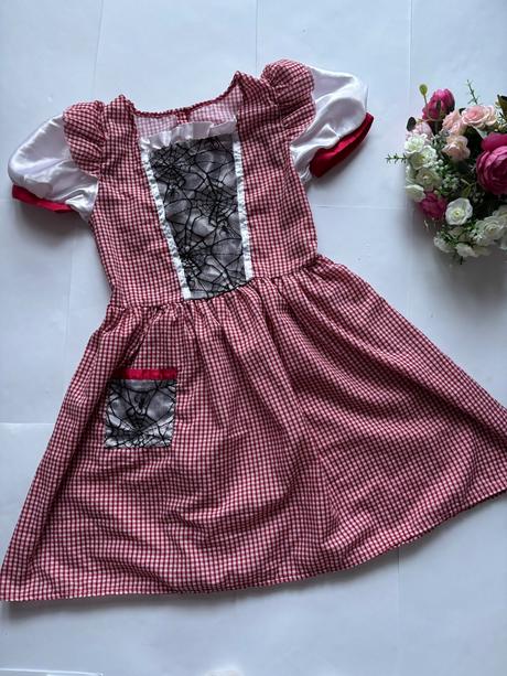 K5/ kostým dívčí - v.7/8 let, 