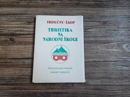 Srdečný škop turistika na národní škole kniha přír, 