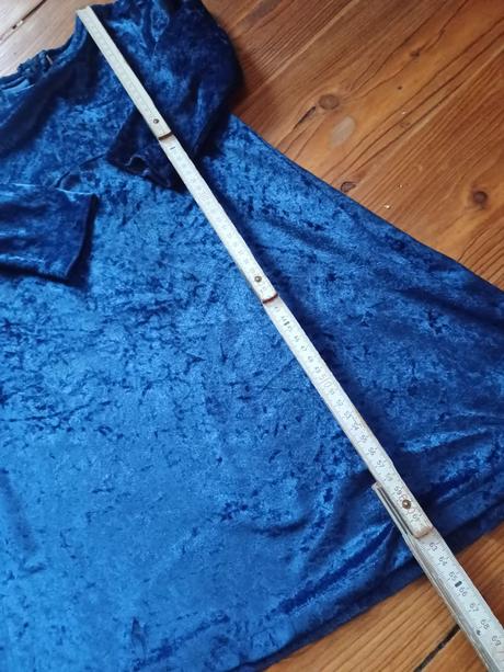 Sametové šaty 110/116, 110