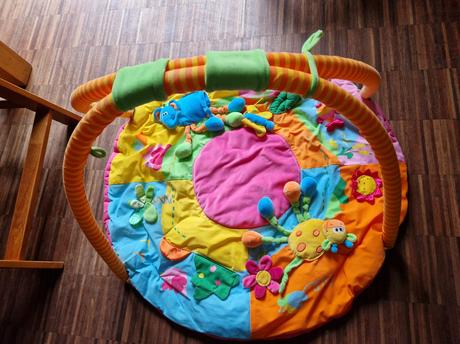 Hrací deka s hrazdičkou, 