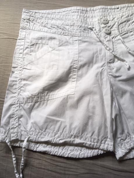 Bílé plátěné kraťasy šortky, takko,40