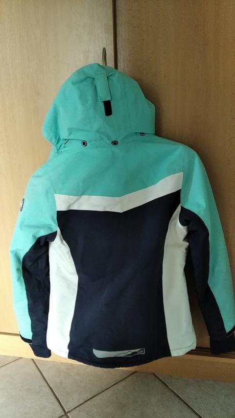 Bunda zimní, vel.150, mckinley,152