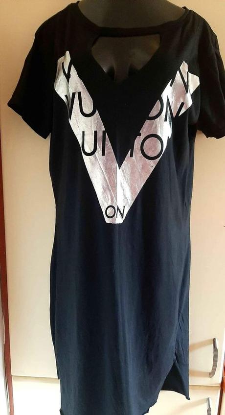 Černé bavlněné šaty se stříbrnou aplikací vel. uni,