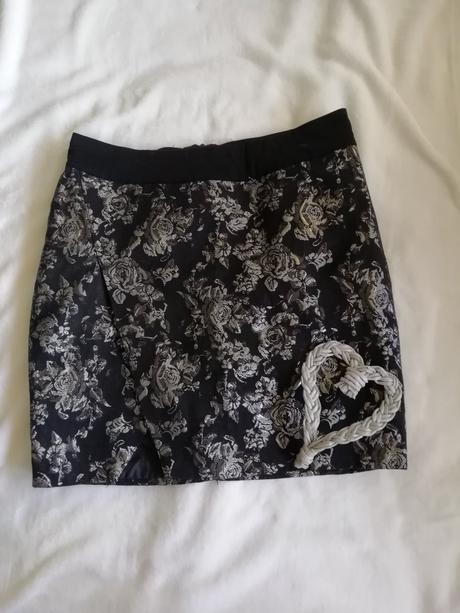 Sukně s ruzema, vel xs, fresh made, xs