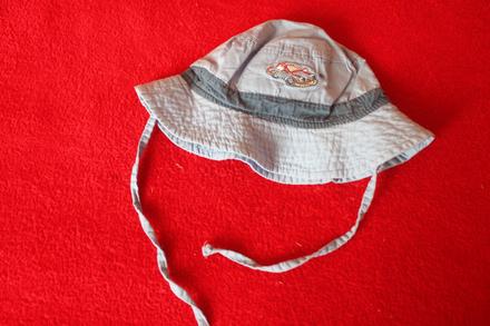 Klučičí klobouk - klobouček auto, auťák, okay,68