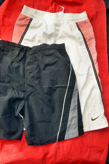 2x chlapecké kraťasy na 12-15 let, nike,158