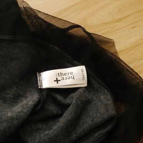 Tmave sediva mikina s volankem 134/140, c&a,134