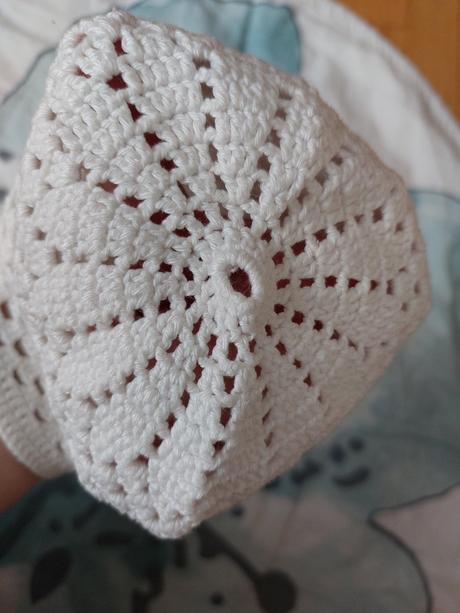 Čepička z příze, 98