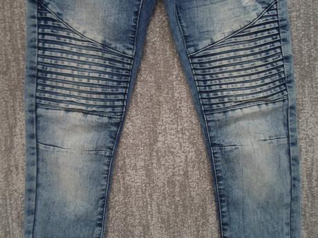 Modré kalhoty rifle džíny, chapter young,158