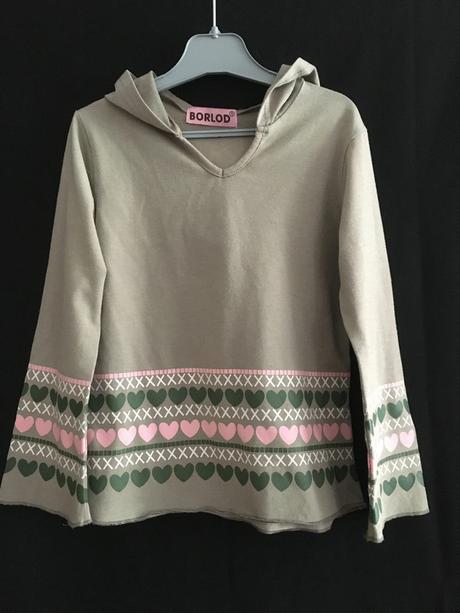 Zelenkavé triko s kapucí, 110