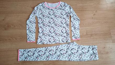 Souprava, primark,146