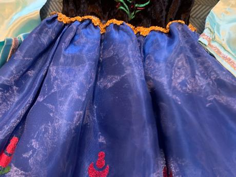 Karnevalové šaty122/128, 2 ks, 