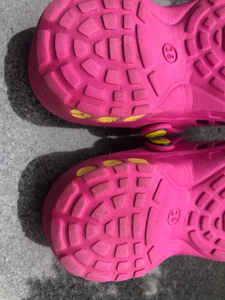 27-28 boty na zahradu, do vody na donoseni, 27