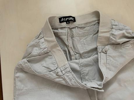 Lněné kraťasy vel s asi i více, možná pánské, chyb, s