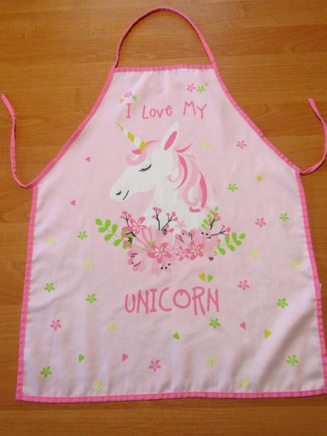 Dívčí zástěrka vel 128-134, 134