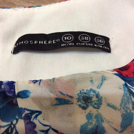 Květované šaty, atmosphere,38