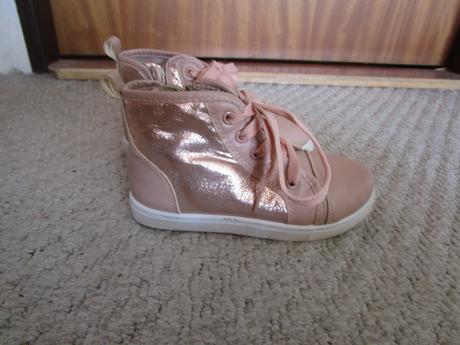 Pěkné zlatohnědé kotníčkové tenisky, č. 29, 29