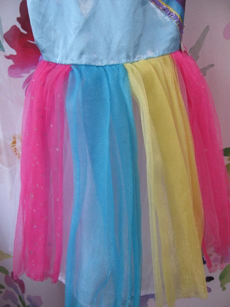 Karneval-krásné tylové šaty duhová víla,