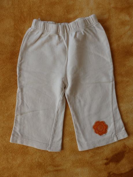 Tepláčky s kytičkou, track&field,86