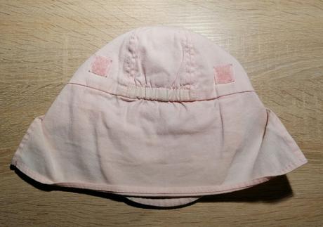 Kšiltovka s ochranou krku,