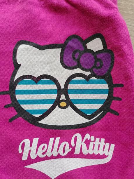 Bavlněné 3/4 tepláky vel 122 - 128, sanrio,128