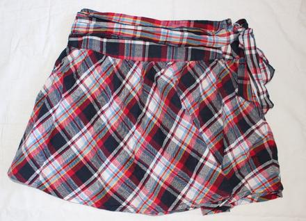 Ho12. príma káro letní sukýnka s vázačkou 8-9 let, 134