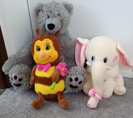 Plyšové hračky/plyšáci - včelka, medvídek, slon,
