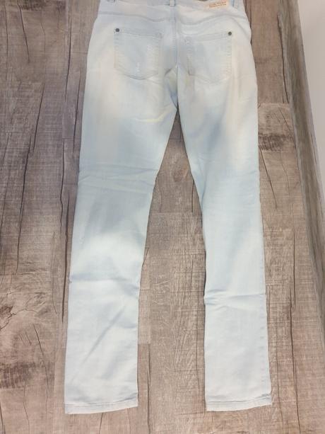 Dámské či dívčí džíny s nízkým sedem, 170