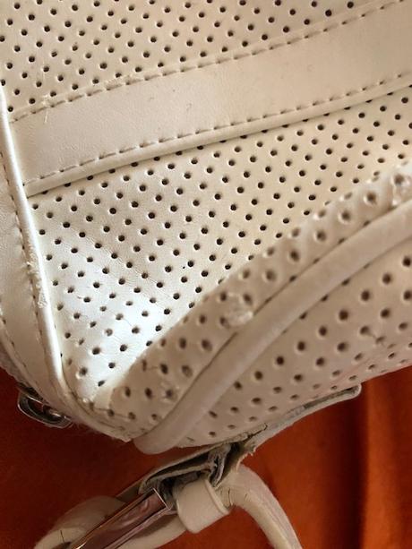 Mala bila kulata kabelka dirkovana mango, mango