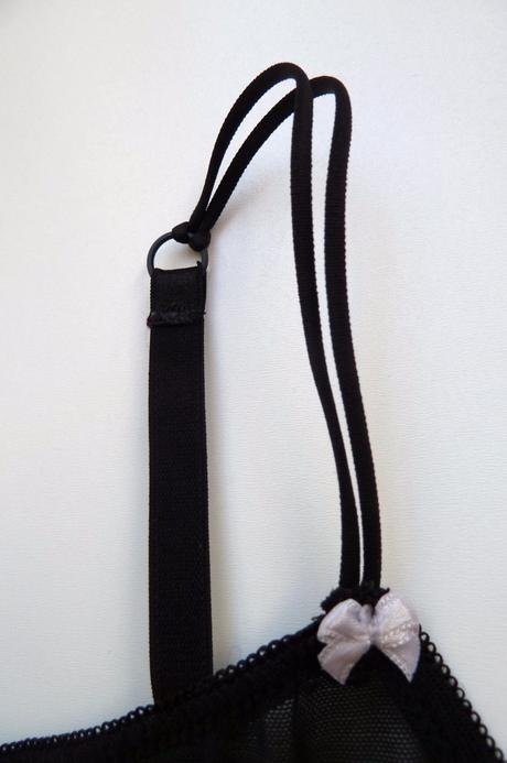 Dámská elegantní košilka s krajkou vel. 34-36 / s, s