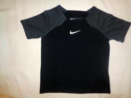 Černošedé funkční tričko nike - dri-fit, nike,116