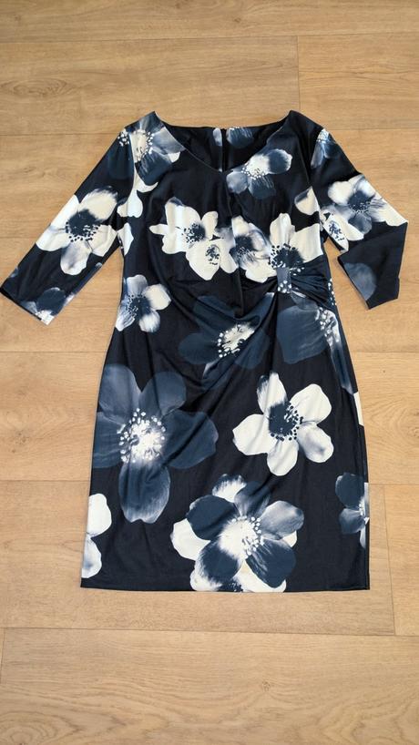 Krásné modré šaty s květy vel. 42, 42
