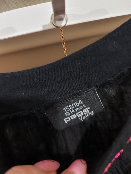 Černá halenka s kytičkami 158/164, xs/s, takko,164