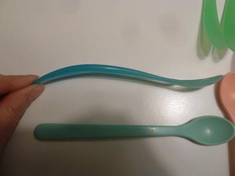 Dlouhé lžičky na příkrmy,