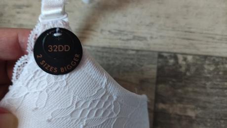 Podprsenka dámská 70e, 70e