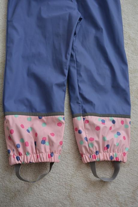 Pogumované kalhoty, 122