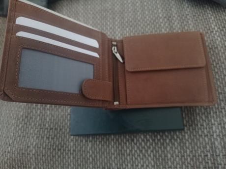 Kožená pánská peněženka s čivavou,