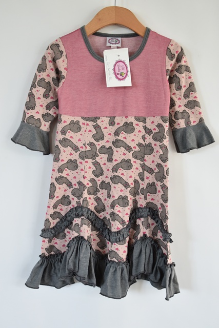 Šaty vel. 4 roky, 104