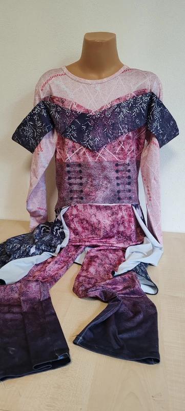 Decendant 3 cosplay, 