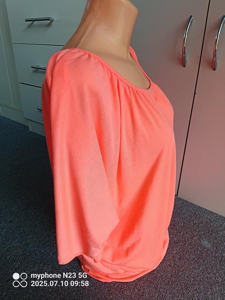 Tričko neón motýl střih vel."uni",