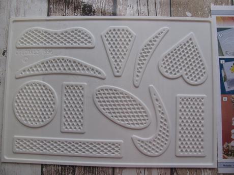 Celshapes - plast.forma-mřížka, 